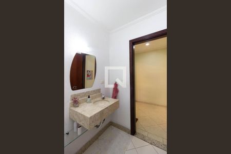 Lavabo de casa para alugar com 4 quartos, 250m² em Vila Maria Alta, São Paulo