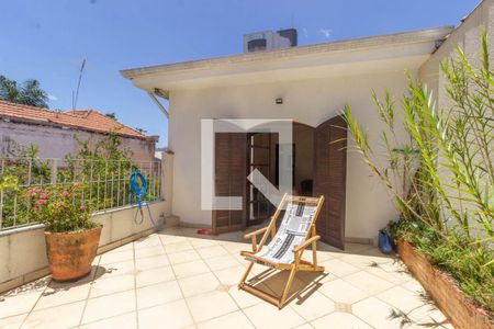 Casa à venda com 250m², 4 quartos e 4 vagasVaranda Suíte 1