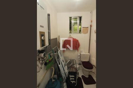 Apartamento à venda com 76m², 3 quartos e sem vagaBanheiro de Serviço