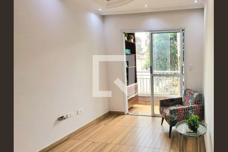 Apartamento à venda com 2 quartos, 50m² em Vila Carmosina, São Paulo