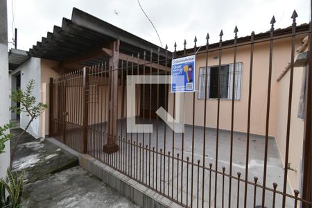 Casa à venda com 90m², 1 quarto e 1 vaga Casa à venda com 90m², 1 quarto e 1 vagaFachada