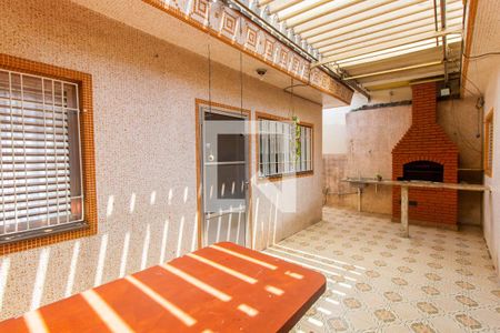 Casa à venda com 300m², 4 quartos e 7 vagas Casa à venda com 300m², 4 quartos e 7 vagasQuintal/Churrasqueira