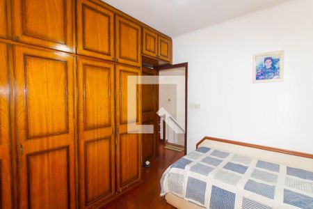 Casa à venda com 300m², 4 quartos e 7 vagas Casa à venda com 300m², 4 quartos e 7 vagasQuarto 2