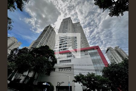 Apartamento à venda com 117m², 2 quartos e 2 vagasFachada