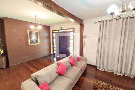 Sala de casa à venda com 3 quartos, 460m² em São Luiz, Belo Horizonte