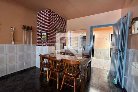 Casa à venda com 161m², 3 quartos e 2 vagasGaragem