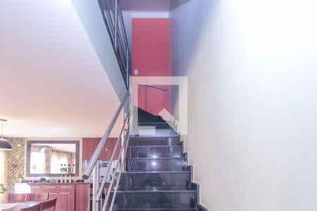 Escada de apartamento à venda com 3 quartos, 136m² em Sítio da Figueira, São Paulo