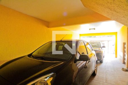 Casa à venda com 220m², 3 quartos e 3 vagas Casa à venda com 220m², 3 quartos e 3 vagasGaragem