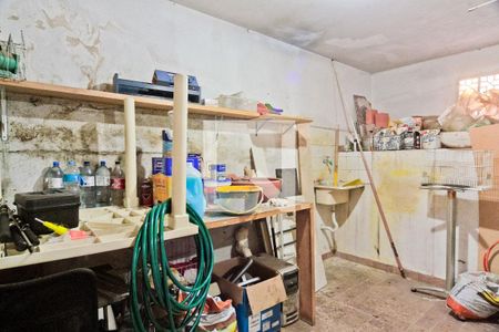 Casa à venda com 220m², 3 quartos e 3 vagas Casa à venda com 220m², 3 quartos e 3 vagasOficina