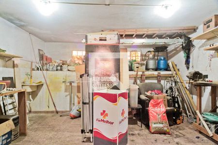 Casa à venda com 220m², 3 quartos e 3 vagas Casa à venda com 220m², 3 quartos e 3 vagasOficina