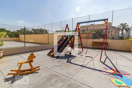 Apartamento para alugar com 65m², 2 quartos e 1 vaga Apartamento para alugar com 65m², 2 quartos e 1 vagaÁrea comum - Playground