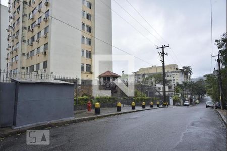 Apartamento para alugar com 65m², 2 quartos e 1 vaga Apartamento para alugar com 65m², 2 quartos e 1 vagaFachada e portaria