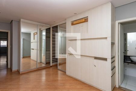 Casa à venda com 405m², 4 quartos e 4 vagas Casa à venda com 405m², 4 quartos e 4 vagasQuarto 2 - suíte