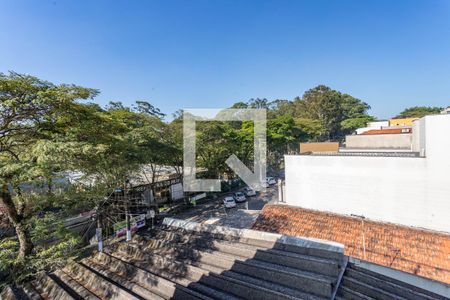 Casa à venda com 405m², 4 quartos e 4 vagas Casa à venda com 405m², 4 quartos e 4 vagasPiscina coberta