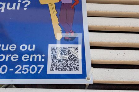 Casa à venda com 405m², 4 quartos e 4 vagas Casa à venda com 405m², 4 quartos e 4 vagasQR code