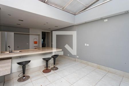 Casa à venda com 405m², 4 quartos e 4 vagas Casa à venda com 405m², 4 quartos e 4 vagasCozinha