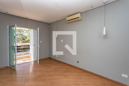 Casa à venda com 405m², 4 quartos e 4 vagas Casa à venda com 405m², 4 quartos e 4 vagasQuarto 2 - suíte