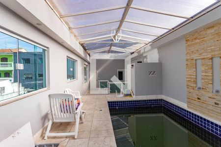 Casa à venda com 405m², 4 quartos e 4 vagas Casa à venda com 405m², 4 quartos e 4 vagasPiscina coberta