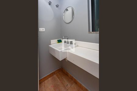 Casa à venda com 405m², 4 quartos e 4 vagas Casa à venda com 405m², 4 quartos e 4 vagasLavabo