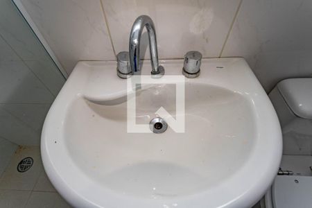 Casa à venda com 405m², 4 quartos e 4 vagas Casa à venda com 405m², 4 quartos e 4 vagasBanheiro de serviço