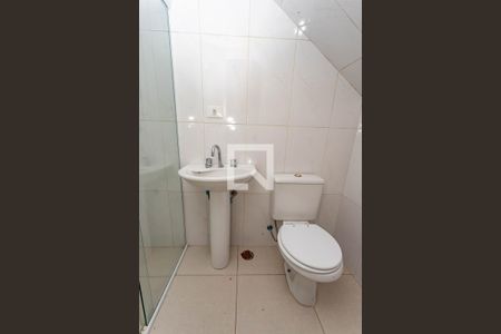 Casa à venda com 405m², 4 quartos e 4 vagas Casa à venda com 405m², 4 quartos e 4 vagasBanheiro de serviço