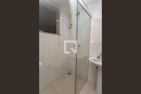 Casa à venda com 405m², 4 quartos e 4 vagas Casa à venda com 405m², 4 quartos e 4 vagasBanheiro de serviço