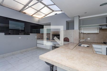 Casa à venda com 405m², 4 quartos e 4 vagas Casa à venda com 405m², 4 quartos e 4 vagasCozinha