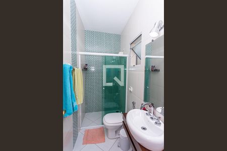 Casa à venda com 250m², 4 quartos e 3 vagas Casa à venda com 250m², 4 quartos e 3 vagasBanheiro Social