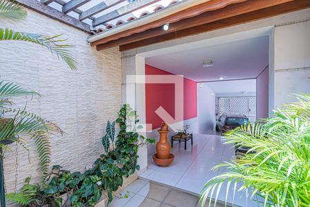 Casa à venda com 250m², 4 quartos e 3 vagas Casa à venda com 250m², 4 quartos e 3 vagasJardim entrada