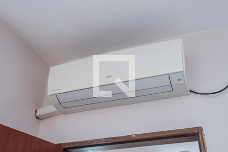 Casa à venda com 250m², 4 quartos e 3 vagas Casa à venda com 250m², 4 quartos e 3 vagasSuite 2