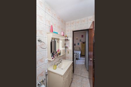 Casa à venda com 250m², 4 quartos e 3 vagas Casa à venda com 250m², 4 quartos e 3 vagasBanheiro suite 3