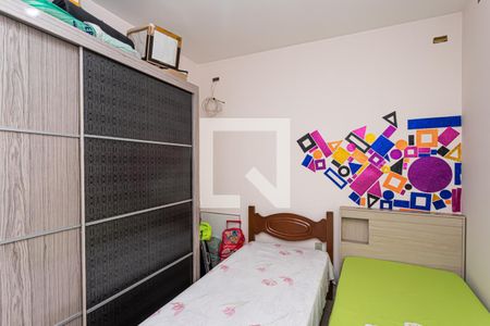 Casa à venda com 250m², 4 quartos e 3 vagas Casa à venda com 250m², 4 quartos e 3 vagasQuarto