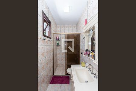 Casa à venda com 250m², 4 quartos e 3 vagas Casa à venda com 250m², 4 quartos e 3 vagasBanheiro suite 3