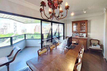 Sala de Jantar de apartamento à venda com 4 quartos, 220m² em Centro, Campinas