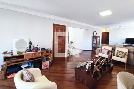 Sala de Estar de apartamento à venda com 4 quartos, 220m² em Centro, Campinas