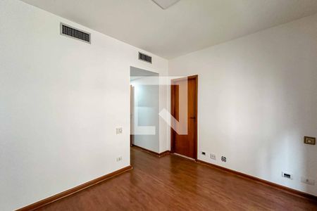 Apartamento à venda com 230m², 4 quartos e 3 vagasQuarto