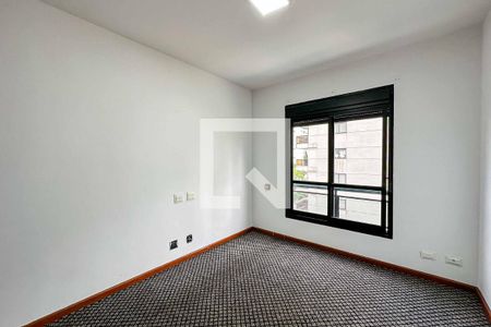 Apartamento à venda com 230m², 4 quartos e 3 vagas Quarto