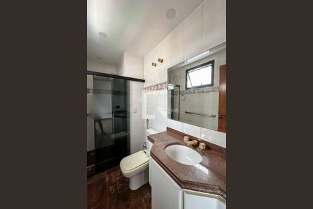 Apartamento à venda com 230m², 4 quartos e 3 vagasBanheiro Quarto