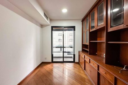 Apartamento à venda com 230m², 4 quartos e 3 vagasQuarto
