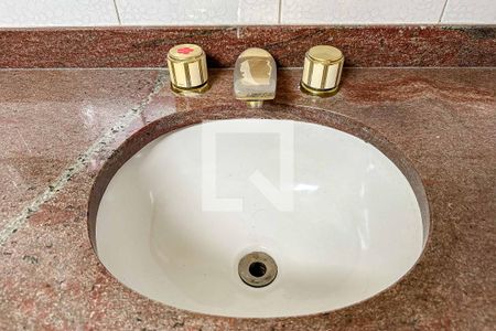 Apartamento à venda com 230m², 4 quartos e 3 vagasBanheiro Quarto