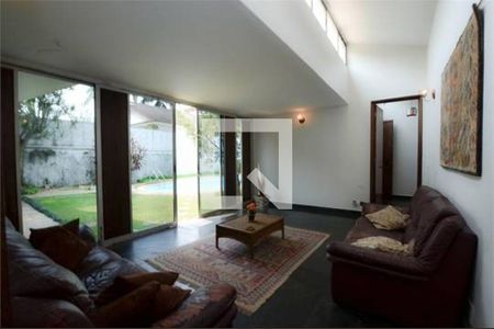 Casa à venda com 4 quartos, 600m² em Brooklin, São Paulo