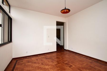 Apartamento à venda com 85m², 2 quartos e 1 vagaSala