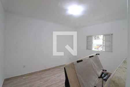 Quarto 1  de casa para alugar com 2 quartos, 100m² em Vila Guaca, São Paulo