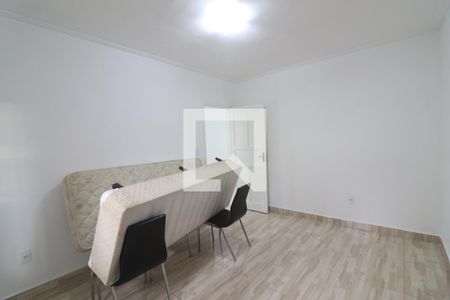 Quarto 1  de casa para alugar com 2 quartos, 100m² em Vila Guaca, São Paulo