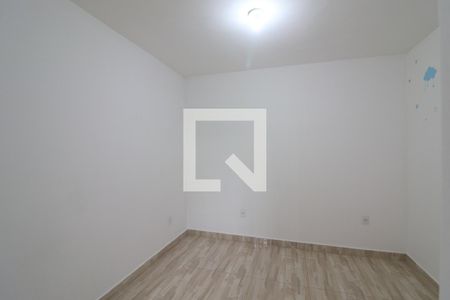 Quarto 2 de casa para alugar com 2 quartos, 100m² em Vila Guaca, São Paulo