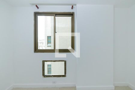 Quarto 1 de apartamento para alugar com 2 quartos, 112m² em Barra da Tijuca, Rio de Janeiro