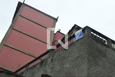 Apartamento à venda com 60m², 2 quartos e 1 vagaPlaquinha instalada na fachada do condomínio