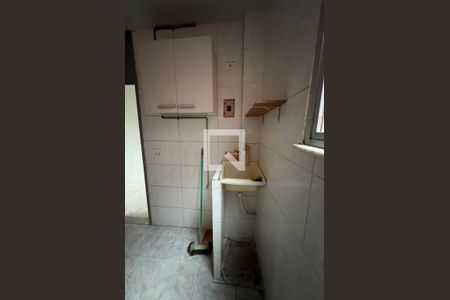 Apartamento à venda com 60m², 2 quartos e 1 vagaÁrea de serviço / Cozinha