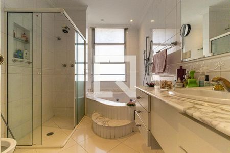 Apartamento para alugar com 275m², 4 quartos e 4 vagasBanheiro da Suíte