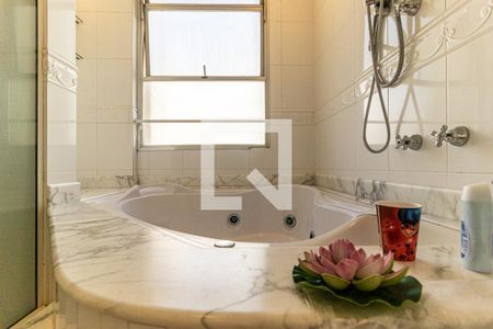 Apartamento para alugar com 275m², 4 quartos e 4 vagasBanheiro da Suíte - Banheira